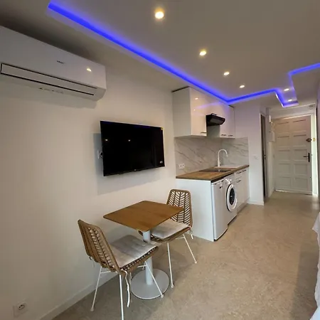 New Le Cocon Casa Boheme , Sea View, Air Conditioning, Parking Antibes